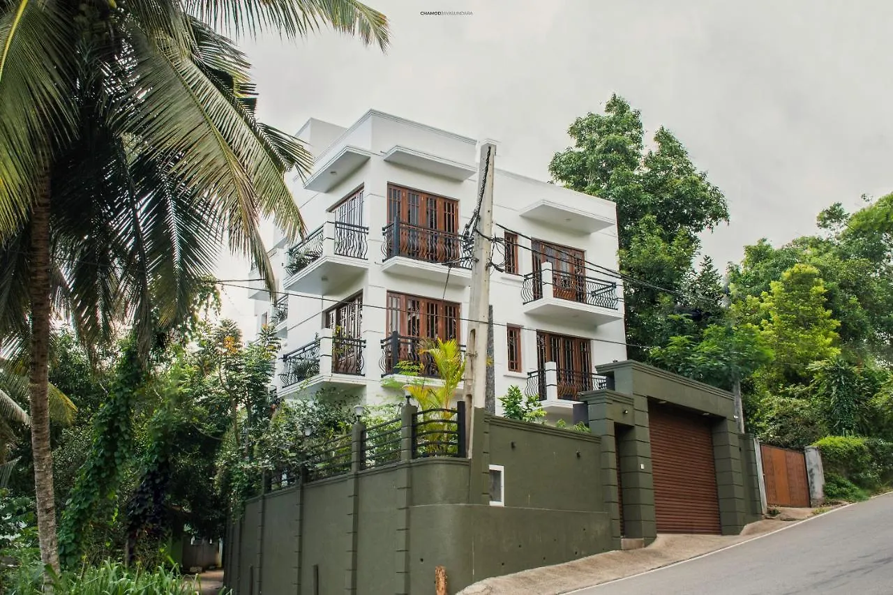 River Breeze Residents Kandy 3*,  Šrí Lanka